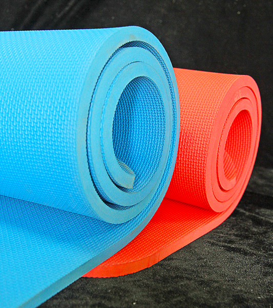 EVA Comfortable Pilates Mats/Microfiber rubber yoga mats/Premium Sticky Mat for lose weight and body building