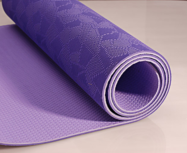 Yoga Mats - Ultra Thick, Illuminating Colors, Eco Safe, Free from Phthalates, Silicone and Latex, ,fitness and lose weight